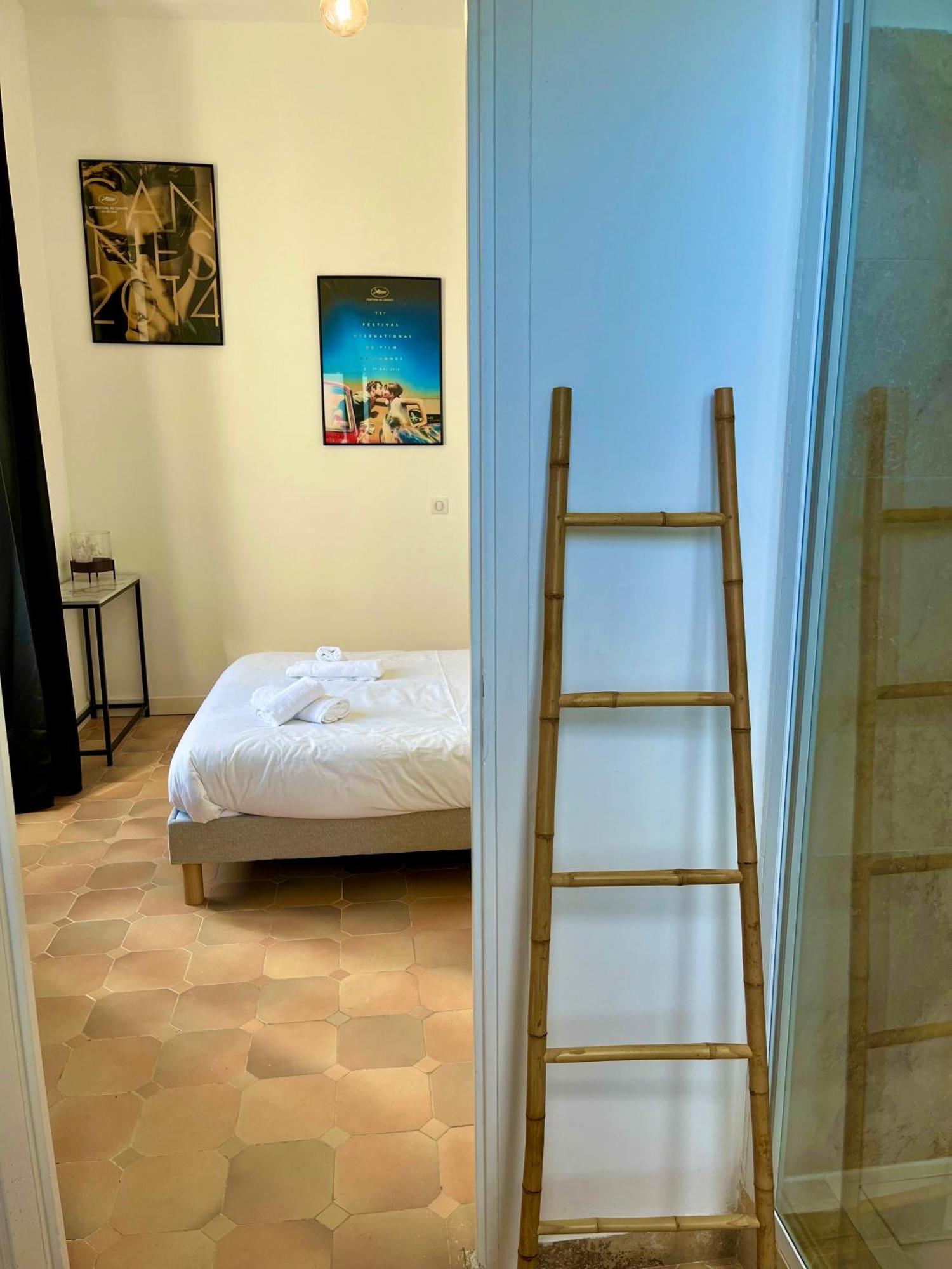 Villa Les Roches Mandelieu Eksteriør bilde