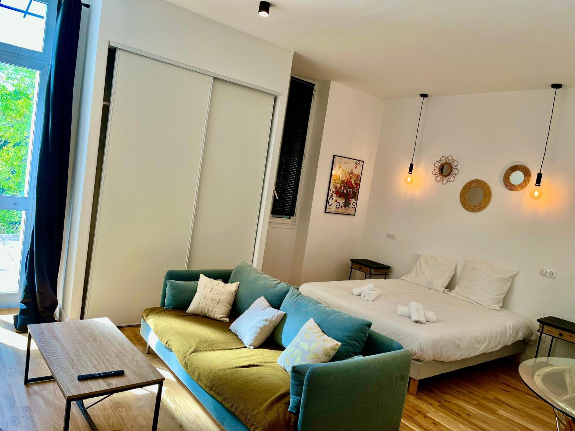 Villa Les Roches Mandelieu Eksteriør bilde